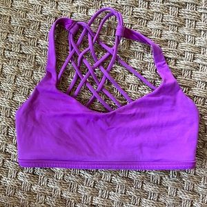 lululemon sports bra